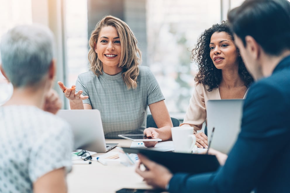 Female-manager-discussing-business